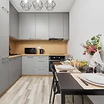 Apartamento Swojczyce By Renters *